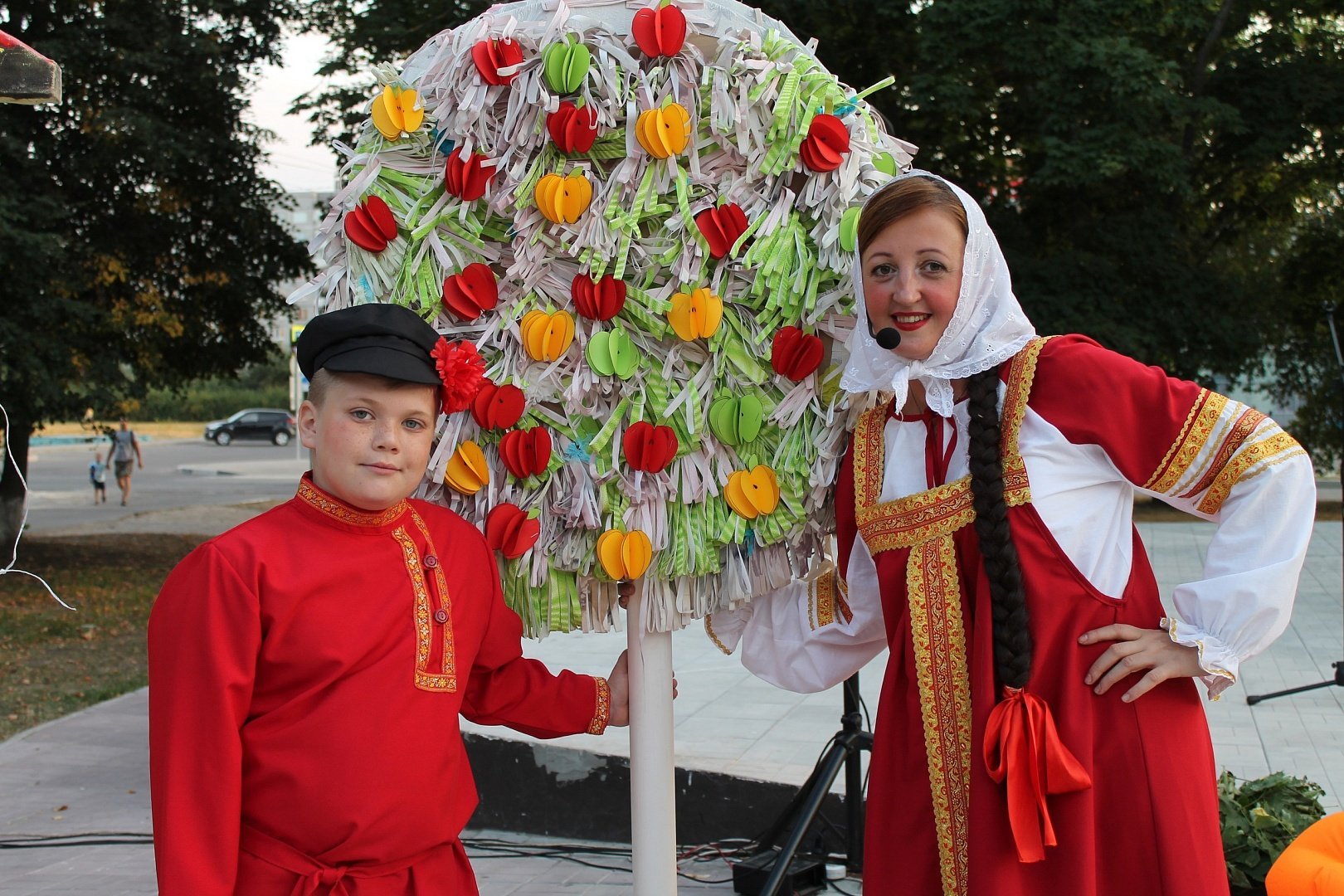 Пожарный вертолет москва. Спасательный вертолет московского авиацентра. Храм всемилостивого спаса, владимировка, украина. Церковь спаса всемилостивого в сутках. Праздник в городе.