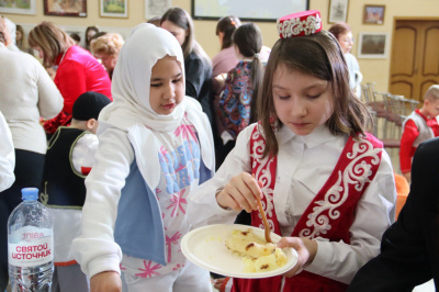 В ДК «Юбилейный» прошел фестиваль «Хоровод дружбы»