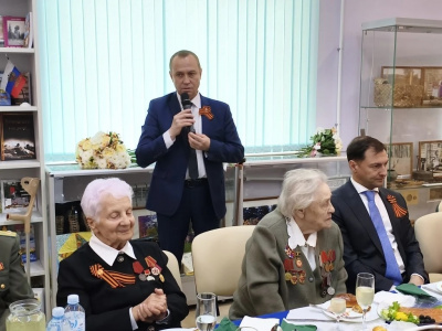 Торжественный приём ветеранов Великой Отечественной войны состоялся в Центральной библиотеке имени Инны Гофф
