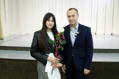 Торжественная церемония вручения первых паспортов прошла в ДК "Химик"