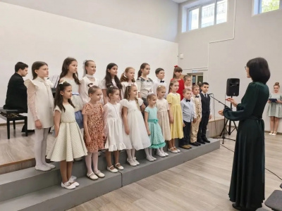 В ДМШ №2 прошёл отчётный концерт хористов В ДМШ №2 прошёл отчётный концерт хористов