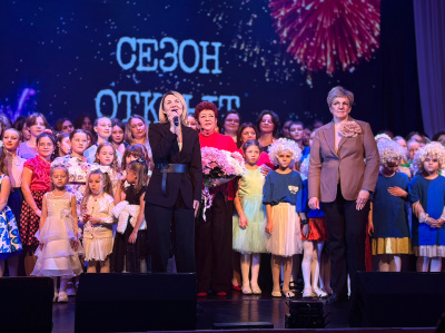 Зрелищный концерт дал старт новому творческому сезону ДК "Гармония" Зрелищный концерт дал старт новому творческому сезону ДК "Гармония"